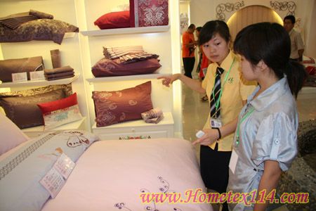 ���I(l��ng)�L(f��ng)�У����·��ɯ07��Ʒ�l(f��)��