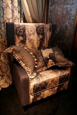 ���ڼҼ�չ����Ʒ���R���G���£�