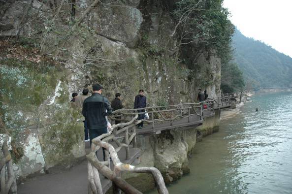 �ɺϼҼ��M������̤����(d��ng)