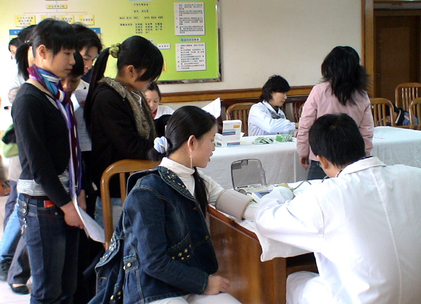 ˯������˾�M���T����Ը�IѪ