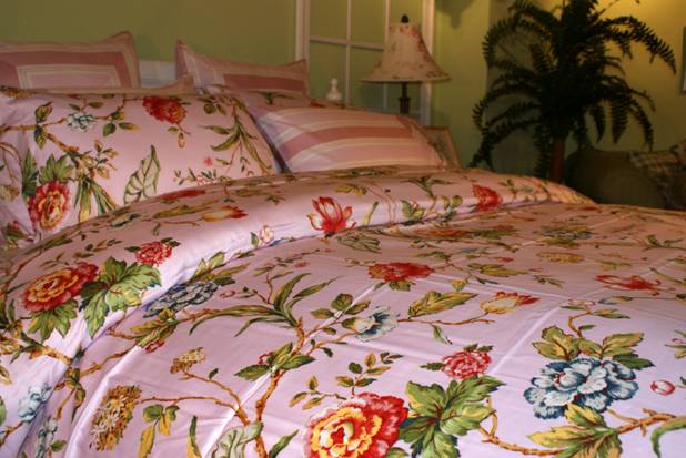 �Ϻ��������Ҽ�2009���Įa(ch��n)Ʒ¡�صǈ�(ch��ng)