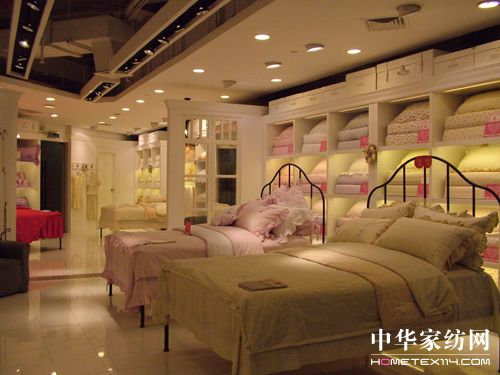 ��Ů�ݼҼ��Ϻ���(li��n)��ï���_(k��i)�I(y��)