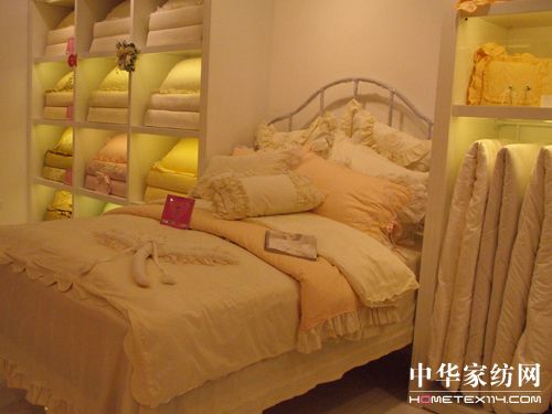 ��Ů�ݼҼ��Ϻ���(li��n)��ï���_(k��i)�I(y��)