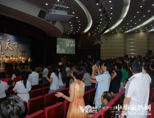 ���_�m��(j��ng)�N(xi��o)�̾�Ӣ��Ӗ��(hu�� )ʢ���e��