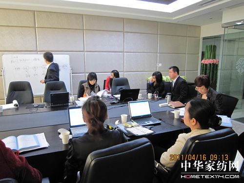 ���z�_(k��i)չ�����wϵ�ļ��u������