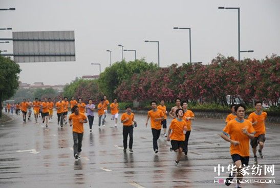 ��(m��ng)��ɯ���Z�����O�߱����L(ch��ng)�ܵ�����