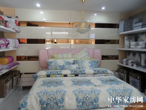 ���Z�żҼ���(zhu��n)�u(m��i)���M(j��n)�v�V�|÷��