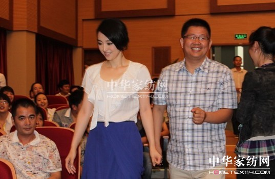 ʥ·�׽z���ֶ�诺��s�xʽ�A�M(m��n)�ɹ�