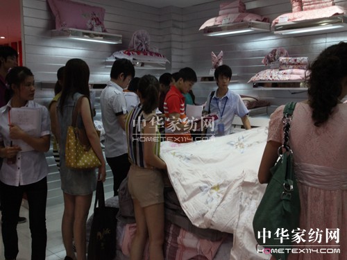 ���˹2011�ﶬ��Ʒ�l(f��)����(hu�� )���_(k��i)