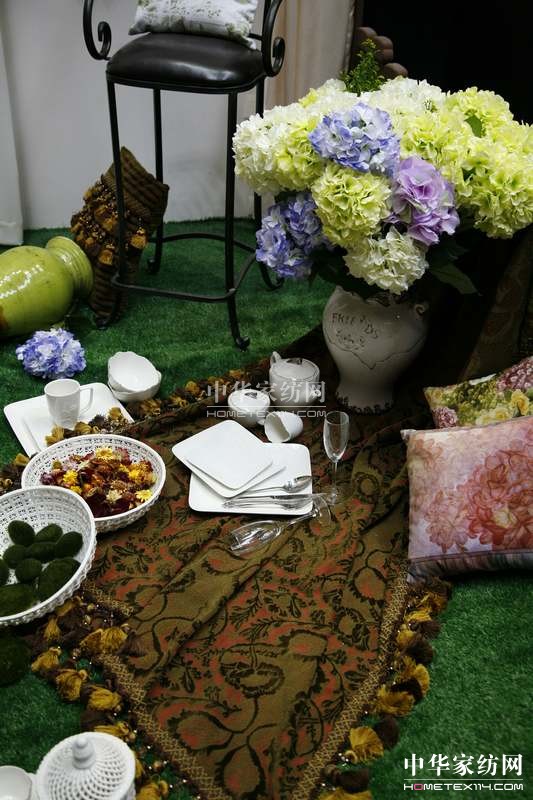 ���A֮��������Ȼ����¶