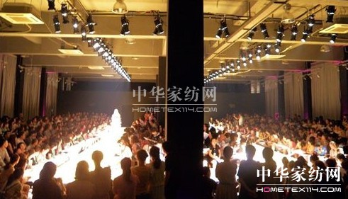 ���R��ŭ�š��e�ӵľ���