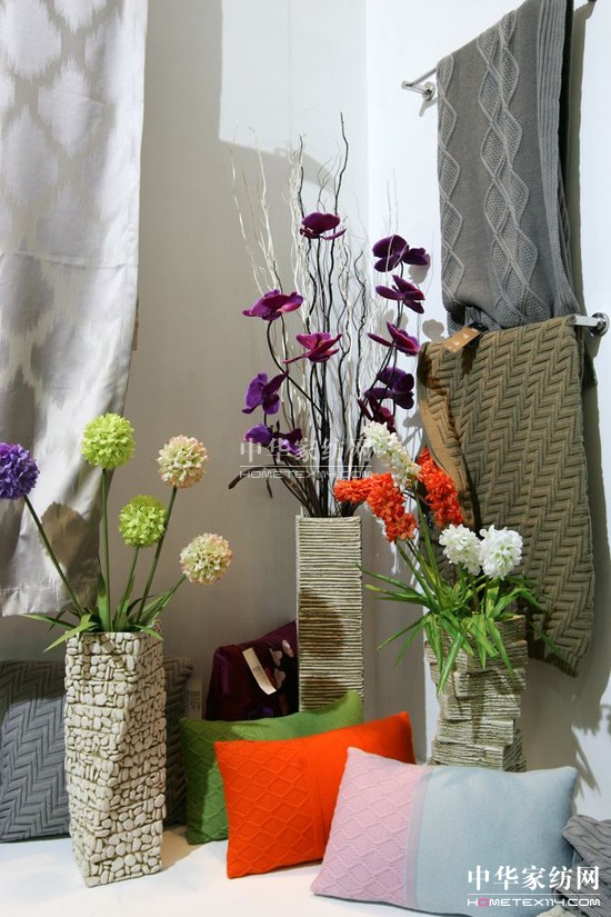 2012���ļ���(xi��n)չ�ĕr(sh��)�пƼ���̼���}