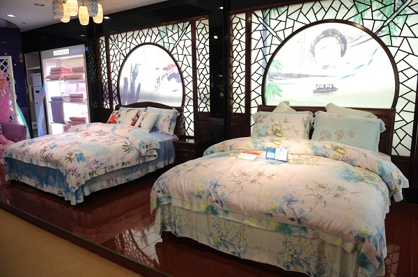 ���m2012����퍡���Ʒչʾ��(hu�� )��ʽ���_(k��i)