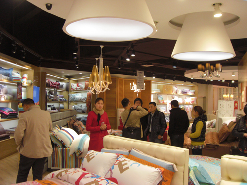 ���A�Ҽ��W(w��ng)�M�������L(f��ng)�F�������˽���ͨ����