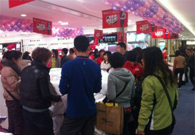 �N(xi��o)���Ƽo� �L(ch��ng)���Pʢ��Ů���