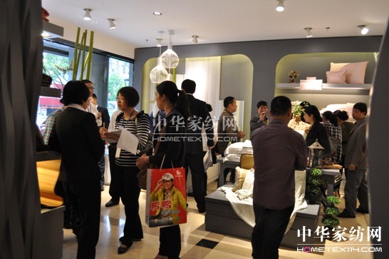 �S�ƼҼ�2012��Ʒ�l(f��)����(hu�� )¡���e��