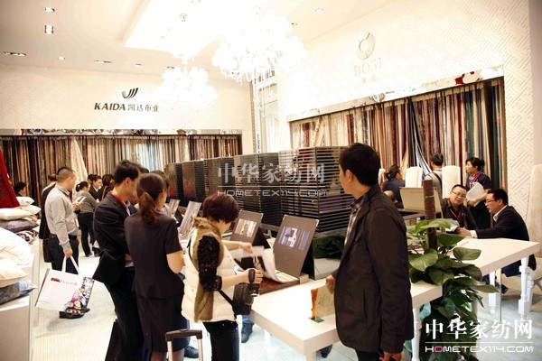 ���ڌ����Ʒչ���݆���(d��ng)