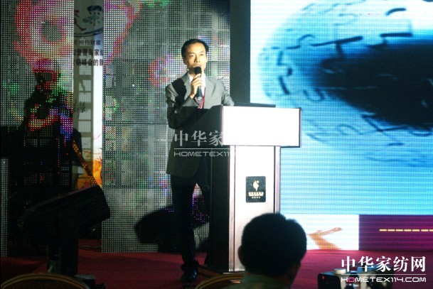 ��ϲ�B(ni��o)2012�ﶬ��Ʒ�l(f��)����(hu�� )ʢ���_(k��i)Ļ