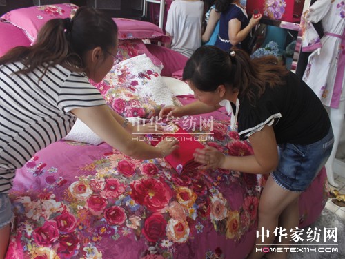 �Pʢ�Ҽ�2012�ﶬ��Ʒ��Ӗ��(hu�� )�A�M(m��n)�ɹ�