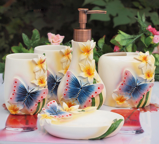 �Ҿ���Ʒ15�����(sh��)֬�lԡ�׼�