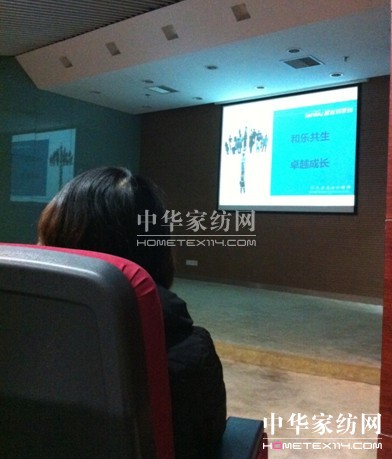 �{�z���T����Ӗ��ʽ����(d��ng)