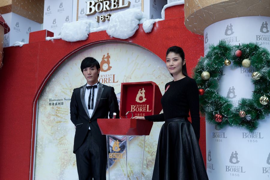 ꐻ��ճ�ϯ����·����Ʒ�l(f��)��