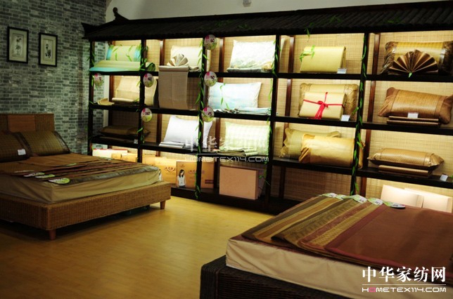 �{��2013������Ʒӆ؛��(hu�� )�A�M(m��n)��Ļ