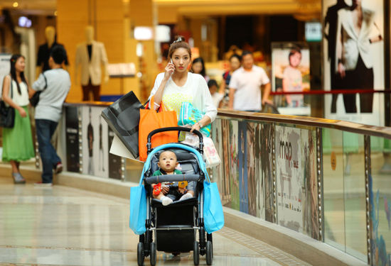 �n��Ӣ��С�ɿڡ�ĸ��(��i)���E�A������