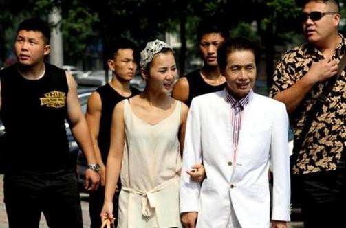 �R���P�I(l��ng)�10��Ů�Ǳ��S���(ch��ng)PK