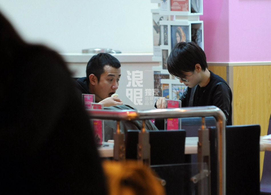 �����R���P���̈�(ch��ng) ͬ�Ա������@Ĭ��