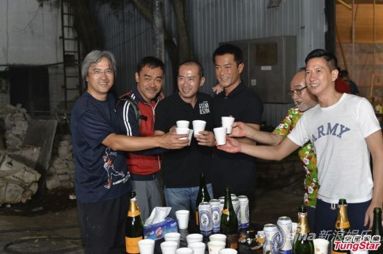 �����Ə����x���옷(l�� )����Ƭؓ�����