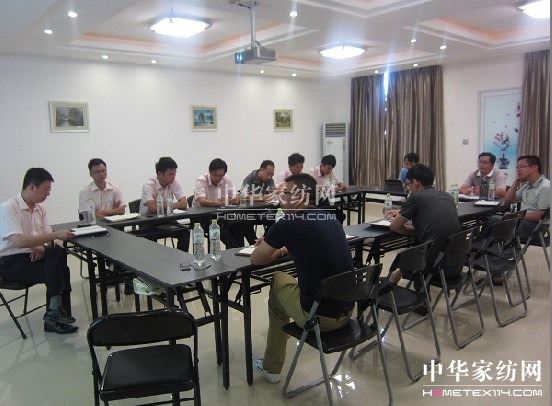 ���m���_(k��i)2013�I(y��ng)�N(xi��o)��(hu�� )�h