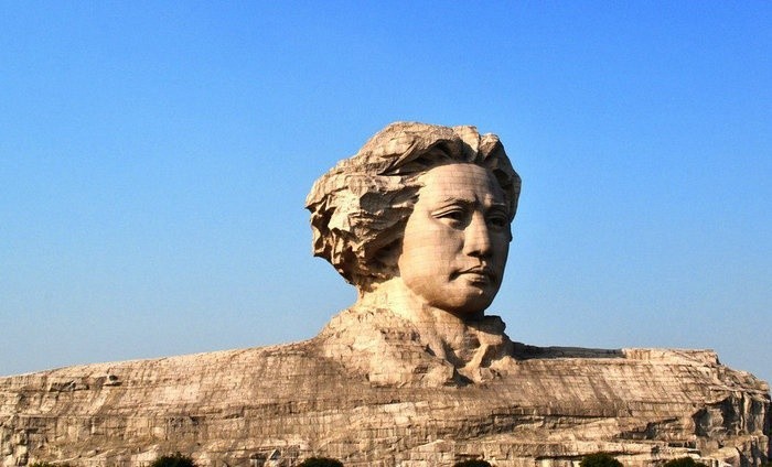 ������•һ·�����L(ch��ng)�ٻ�܇(ch��)��·��(xi��n)���]��3��