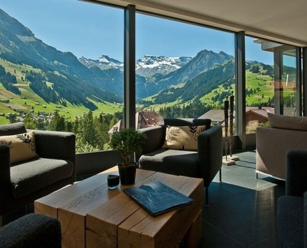 ��ش��I(y��ng)�쪚���҃ȹ⾰