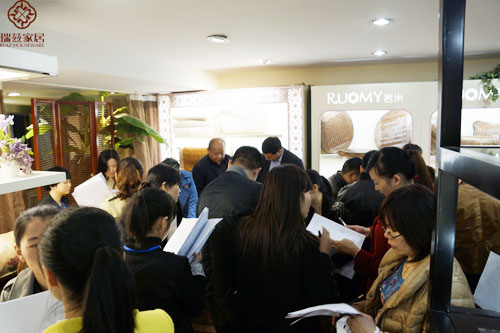 ��Ɲʢ��2014�괺����Ʒӆ؛��(hu�� )�A�M(m��n)��Ļ