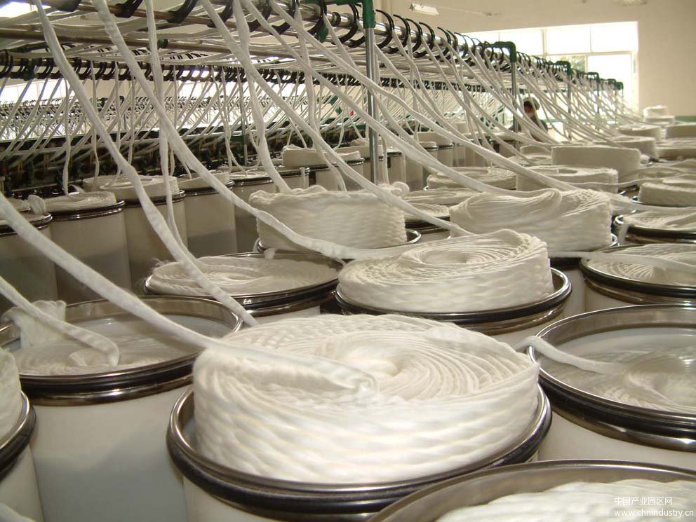 2014I(y)a(chn)N(xio)L(chng) ָϝq