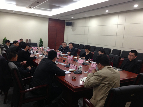 AT(mn)ͨ݃ɴa(chn)I(y)Ⱥ{