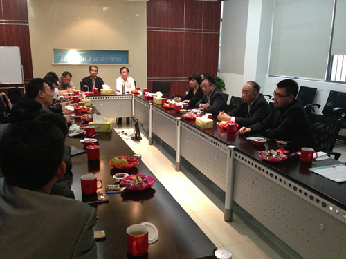 AT(mn)ͨ݃ɴa(chn)I(y)Ⱥ{