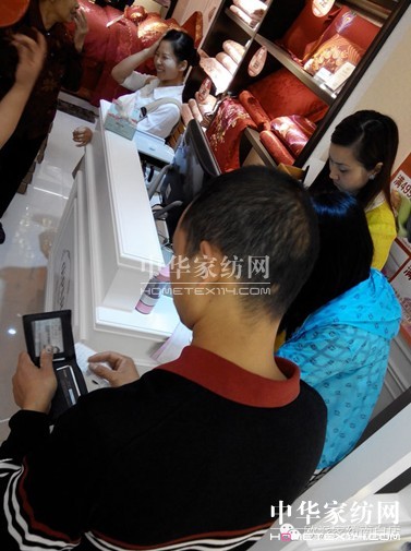 �W�ɼҼ��ϰ׵��_(k��i)�I(y��)ʢ������ُ���