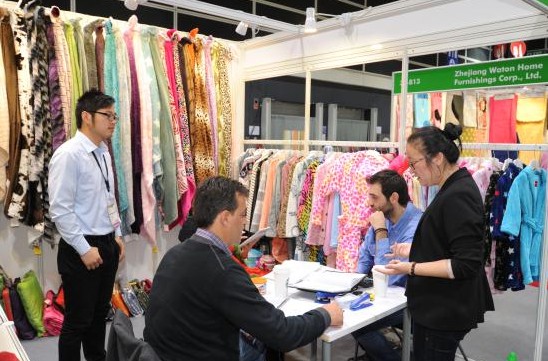 ������Ѯ��ۼ�ͥ��Ʒչ�̙C�o(w��)��