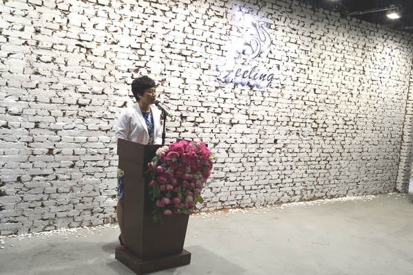 ���`����Ҋ(ji��n)����----FEELINGƷ�ưl(f��)����(hu�� )�ڱ���������Hˇ�g(sh��)�@�^�e��