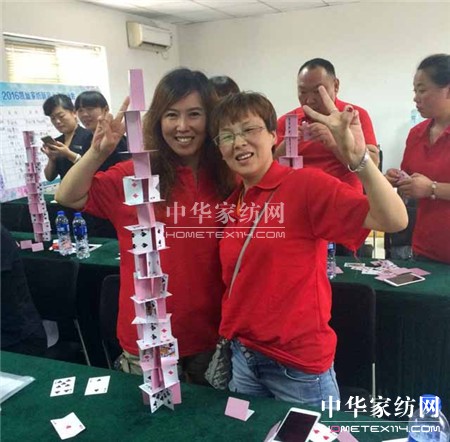 ������ؾ�Ӣ�R������ϵ�＾�l(f��)չ��