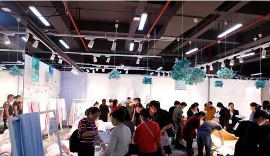 ���R���Ҽ�2017������Ʒ�l(f��)����(hu�� )�ɹ��e��