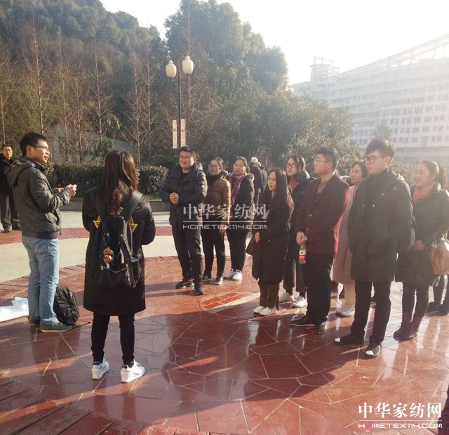 �Pʢ�Ҽ�2017������Ʒȫ��Ѳ����Ӗ��(hu�� )����һվ�ڽ�����ʽ���_(k��i)�Ļ��