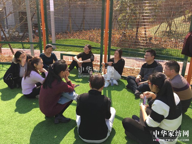 �Pʢ�Ҽ�2017������Ʒȫ��Ѳ����Ӗ��(hu�� )����һվ�ڽ�����ʽ���_(k��i)�Ļ��