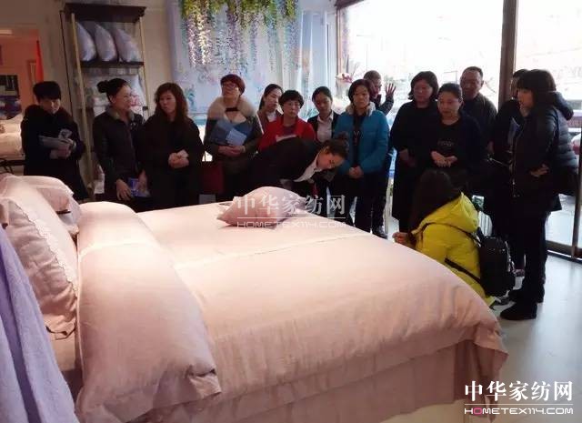 �Pʢ�Ҽ�����Ӣ���������f��Փ�������l(shu��)��Ӣ����