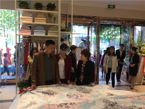 �Ԛ�����Ĳ��Ȼ�����@ôһ�ҳ���Pʢ�Ҽ��w��!