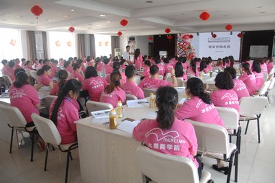 ˮ�ǼҼ�����ʲô�B��(j��ng)�N(xi��o)�̵ĺ��Ӷ��ԡ�ˮ�ǡ���(l��i)������