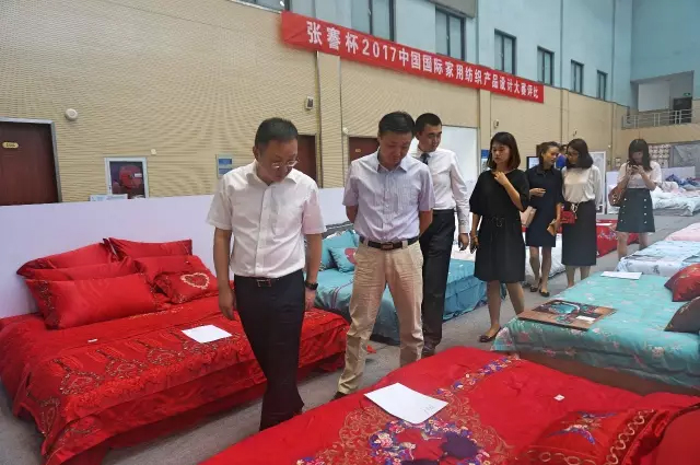 �Ҹ�������ζϯ����ͨ������������300���Ҽ��a(ch��n)Ʒ��Ů�����