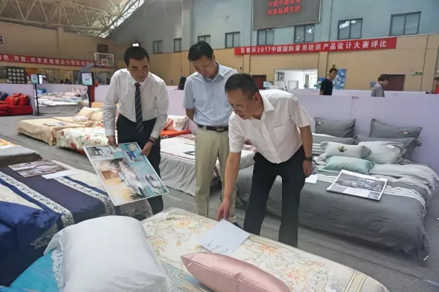 �Ҹ�������ζϯ����ͨ������������300���Ҽ��a(ch��n)Ʒ��Ů�����